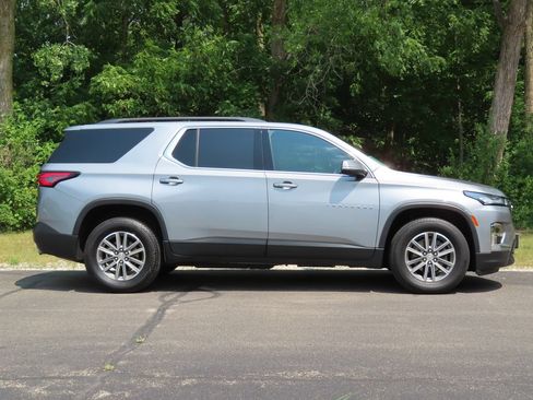 Certified 2023 Chevrolet Traverse LT AWD/4WD image 2