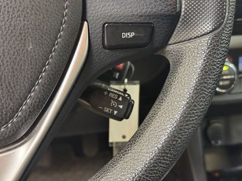 Used 2014 Toyota Corolla LE image 30