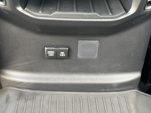 Certified 2025 Toyota Tundra Limited AWD/4WD image 31