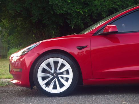 Used 2022 Tesla Model 3 Standard Range RWD image 21