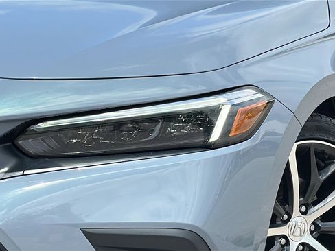 Used 2024 Honda Civic Touring image 4