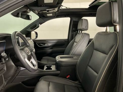 Used 2023 GMC Yukon SLT image 31