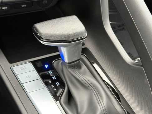 New 2026 Hyundai Elantra SE image 18