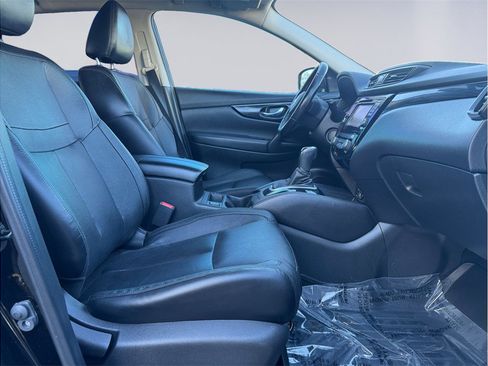 Used 2018 Nissan Rogue Sport SL w/ SL Premium Package image 19