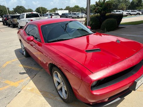 Used 2015 Dodge Challenger R/T w/ Quick Order Package 28B R/T RWD image 5