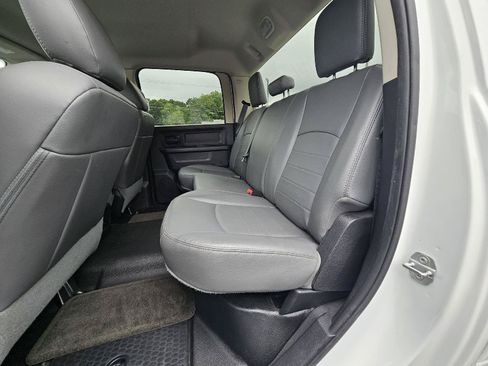 Used 2015 RAM 2500 Tradesman w/ Chrome Appearance Group AWD/4WD image 18