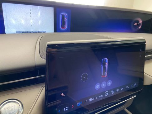 Used 2024 Lincoln Nautilus Reserve w/ Equipment Group 202A image 37