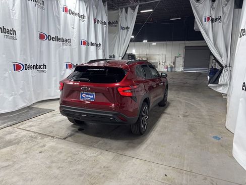 Used 2024 Chevrolet Trax RS w/ Driver Confidence Package image 5