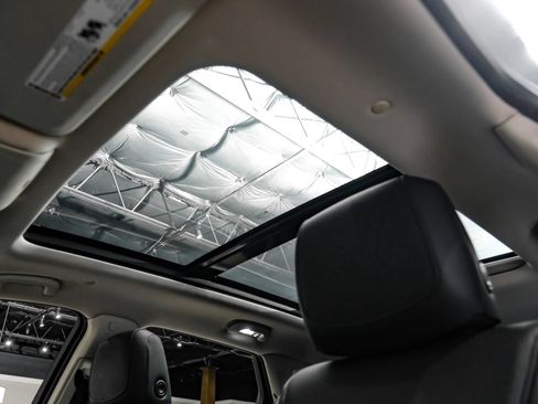 Used 2019 Cadillac XT5 Premium Luxury FWD image 5