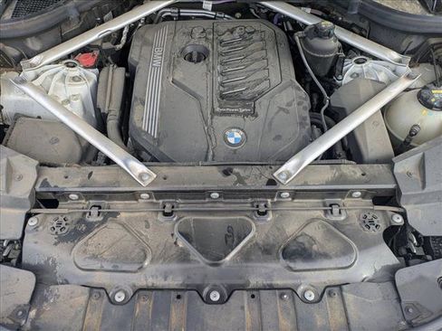 Used 2022 BMW X5 sDrive40i w/ Parking Assistance Package image 26
