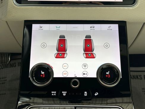 Used 2019 Land Rover Range Rover Velar R-Dynamic SE AWD/4WD image 24