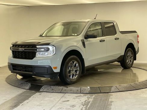 Used 2023 Ford Maverick XLT image 1