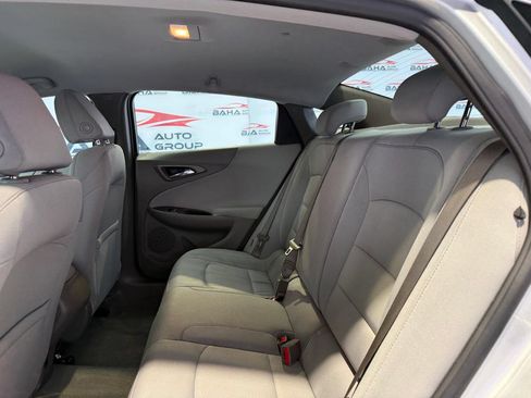 Used 2021 Chevrolet Malibu LS FWD image 33