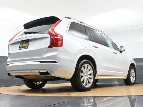 Used 2018 Volvo XC90 T6 Momentum w/ Convenience Package AWD/4WD image 46
