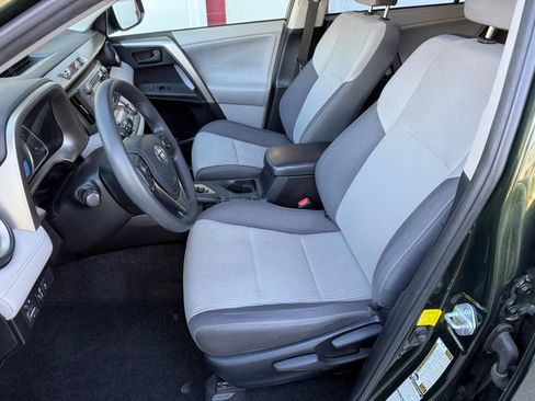 Used 2013 Toyota RAV4 XLE AWD/4WD image 38