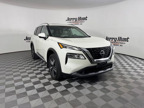 Used 2023 Nissan Rogue SL image 8
