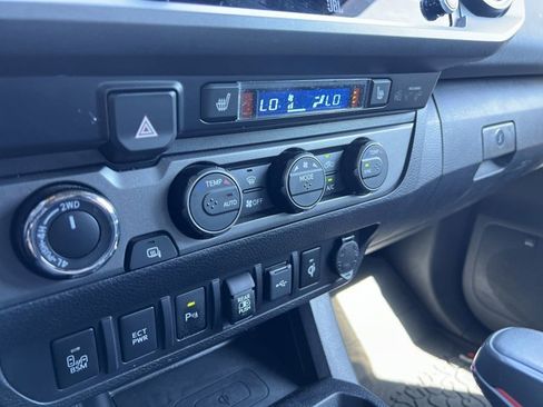 Used 2021 Toyota Tacoma TRD Pro AWD/4WD image 11