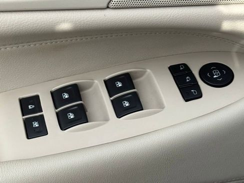 Used 2020 Cadillac Escalade Luxury image 18