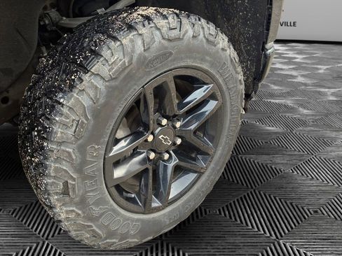 Used 2021 Chevrolet Silverado 1500 RST w/ Diesel Off-Road Package image 17