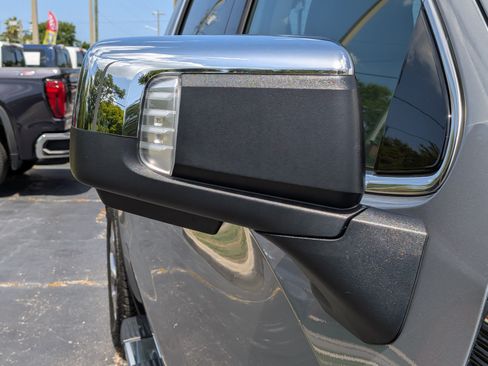 Certified 2026 GMC Sierra 1500 SLT w/ SLT Premium Plus Package AWD/4WD image 11