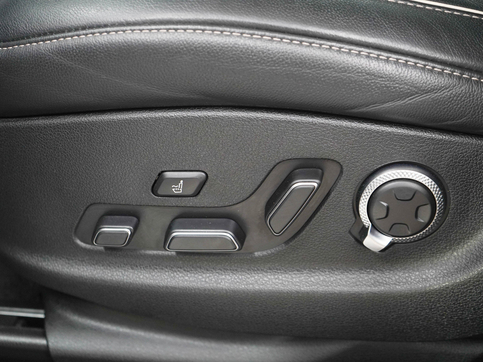 Used 2023 Genesis GV80 3.5T Advanced + AWD/4WD image 28