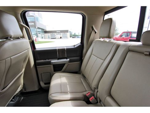 Used 2018 Ford F150 Lariat RWD image 14