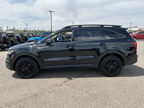 Used 2023 Kia Sorento S AWD/4WD image 3