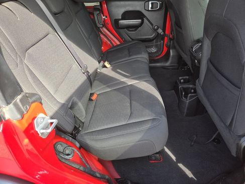 Used 2021 Jeep Wrangler Unlimited Sport AWD/4WD image 19