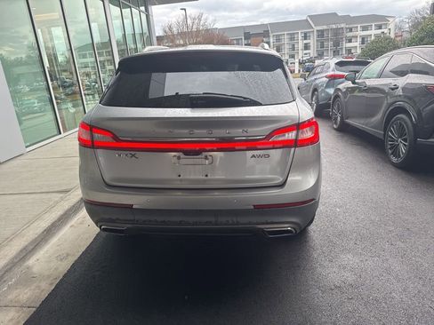 Used 2017 Lincoln MKX Select w/ Select Plus Package image 5