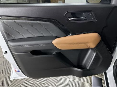 New 2026 GMC Canyon AT4 w/ Nightfall Essentials Package AWD/4WD image 23