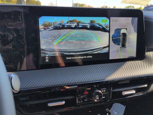 New 2026 Nissan Kicks SR w/ Cold Weather Package image 13