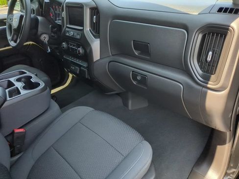 Used 2021 Chevrolet Silverado 1500 Custom AWD/4WD image 21