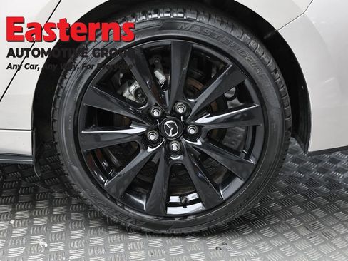 Used 2024 MAZDA MAZDA3 s FWD image 8
