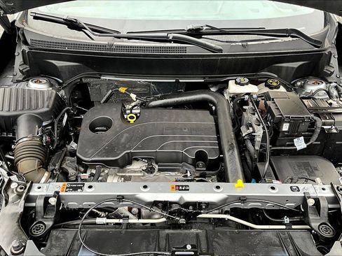 Used 2023 GMC Terrain SLT w/ Tech Package image 22