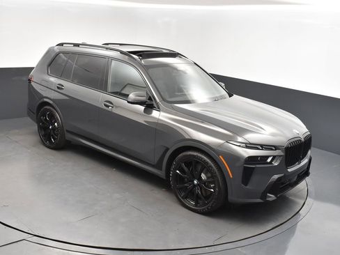 Used 2026 BMW X7 xDrive40i w/ Executive Package AWD/4WD image 39