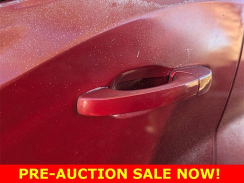 Used 2013 Dodge Avenger SE image 8