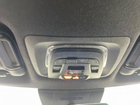 Used 2024 Toyota Corolla Cross XSE image 22