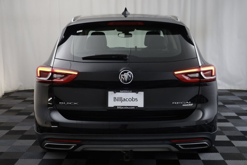 Used 2018 Buick Regal Essence w/ Driver Confidence Package #1 AWD/4WD image 15