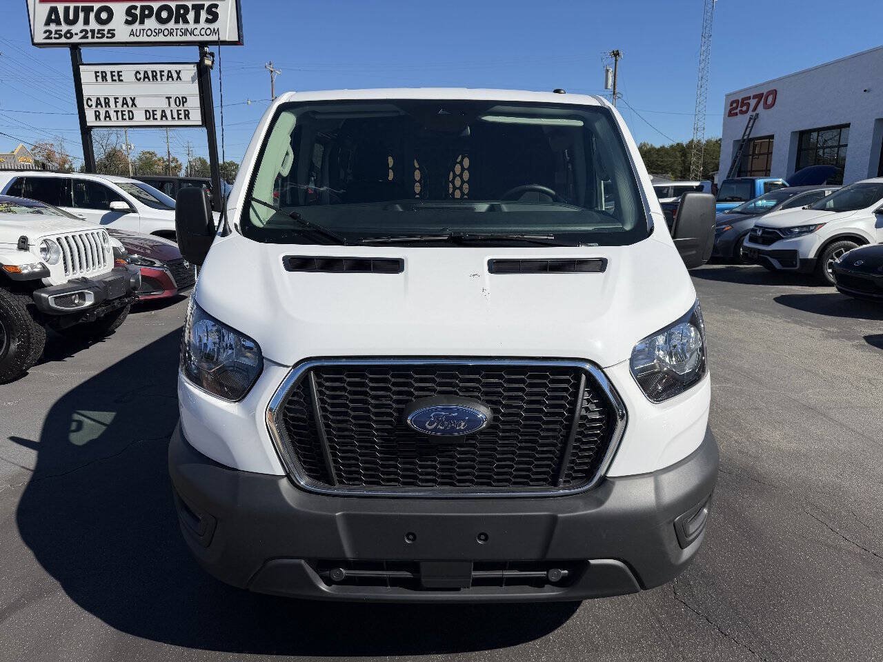Used 2025 Ford Transit 250 Low Roof w/ Exterior Upgrade Package RWD image 2