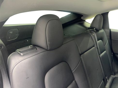 Used 2022 Tesla Model Y Performance image 40