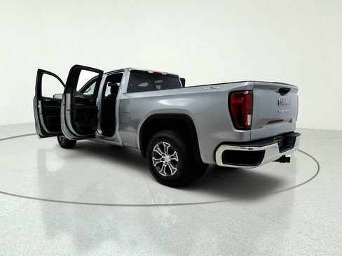 Used 2023 GMC Sierra 1500 SLE w/ Enhanced Capability Package AWD/4WD image 12