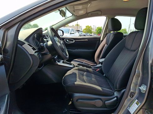 Used 2018 Nissan Sentra SV FWD image 14