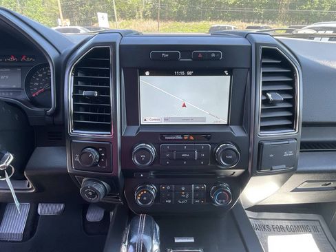 Used 2018 Ford F150 XLT w/ Equipment Group 302A Luxury AWD/4WD image 19