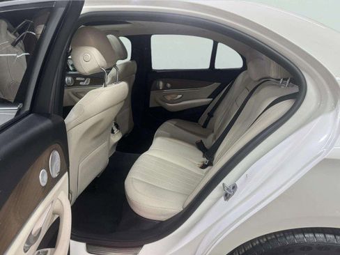 Used 2021 Mercedes-Benz E 350 Sedan image 29
