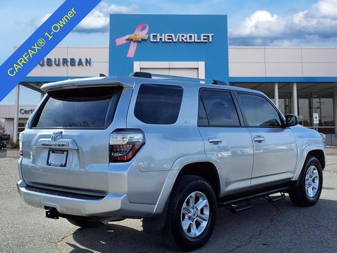 Used 2022 Toyota 4Runner SR5 image 6