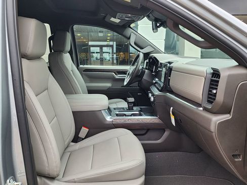 New 2026 GMC Sierra 1500 SLT w/ SLT Premium Plus Package image 38