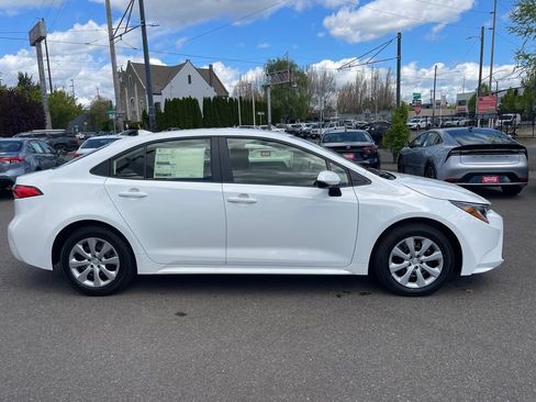 New 2026 Toyota Corolla LE image 11