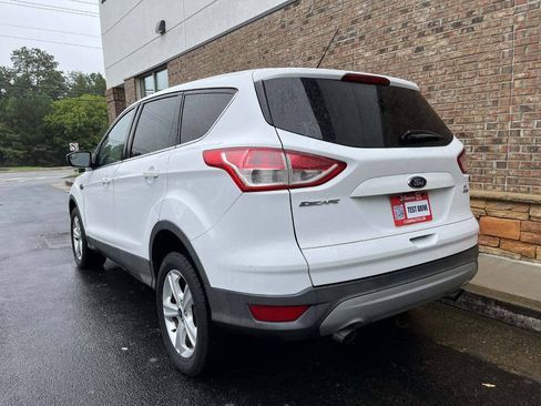 Used 2016 Ford Escape SE AWD/4WD image 3
