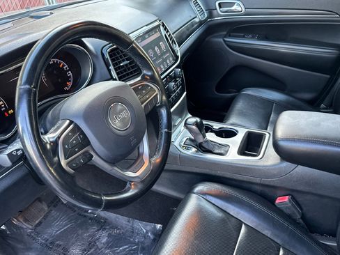 Certified 2020 Jeep Grand Cherokee Limited w/ Luxury Group II image 10