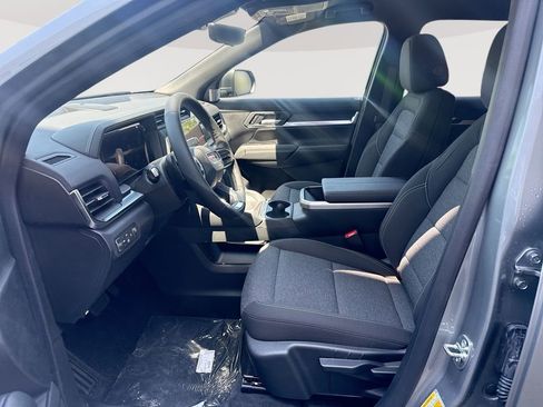 New 2026 GMC Terrain Elevation w/ Technology Package II AWD/4WD image 19